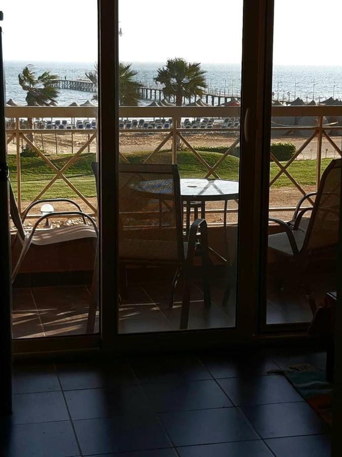 Seaview Chalets In Porto South Beach - Families Only ไอน์ ซกนา ภายนอก รูปภาพ