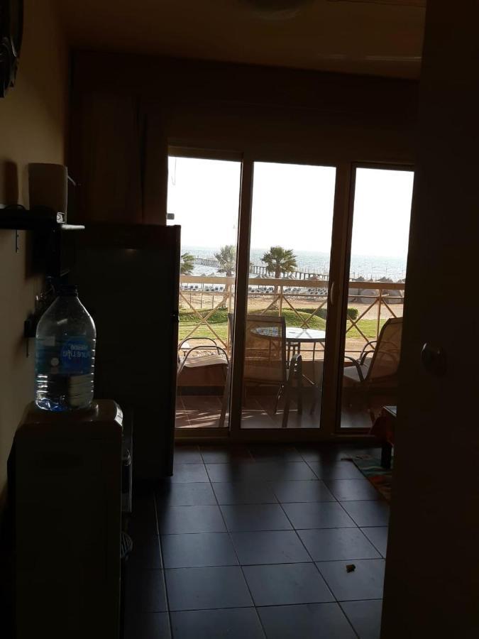 Seaview Chalets In Porto South Beach - Families Only ไอน์ ซกนา ภายนอก รูปภาพ