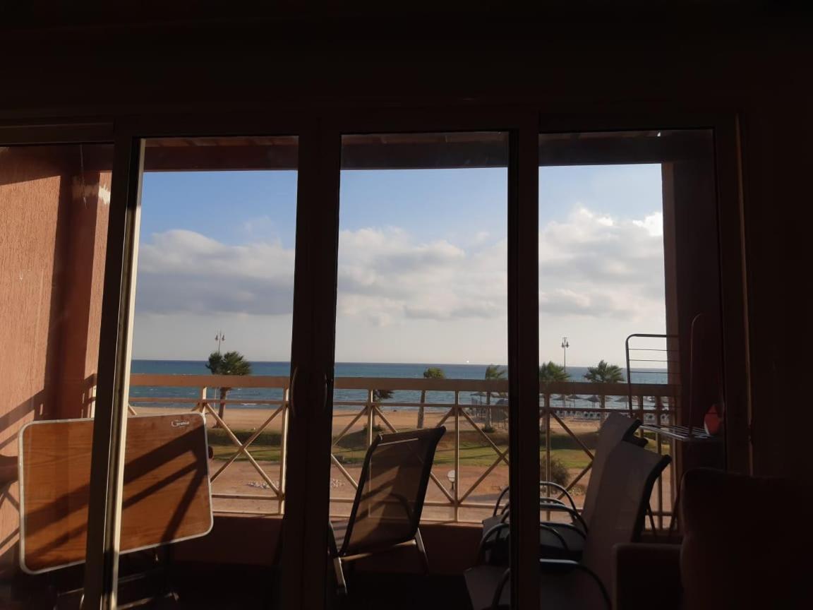 Seaview Chalets In Porto South Beach - Families Only ไอน์ ซกนา ภายนอก รูปภาพ