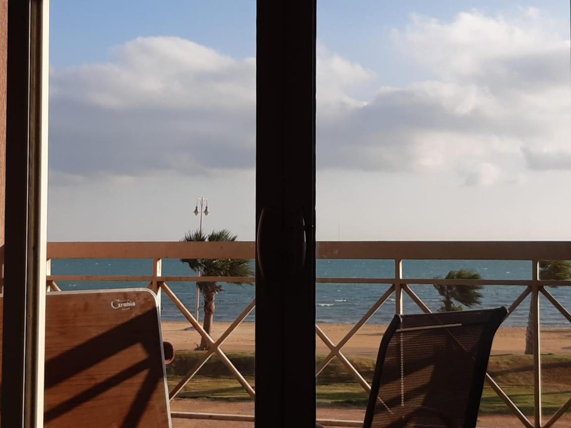 Seaview Chalets In Porto South Beach - Families Only ไอน์ ซกนา ภายนอก รูปภาพ